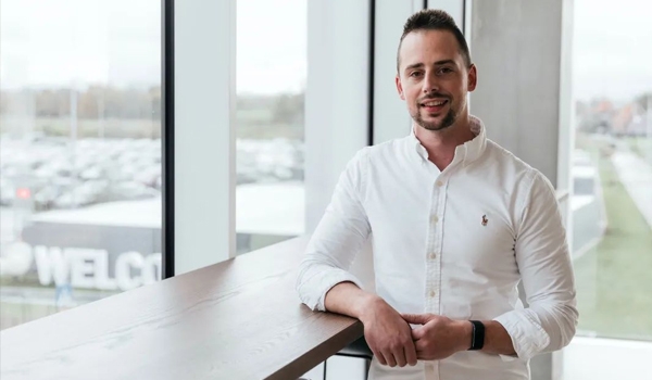 新闻 888集团--我们又增添了挖掘装载机的零部件