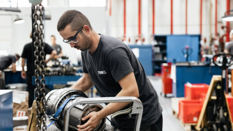 888集团 迎来新里程碑：2023年再制造零部件达 10 万件